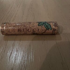 Gucci Round Portable Charger